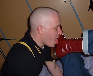 Boot licking skinheads 2
